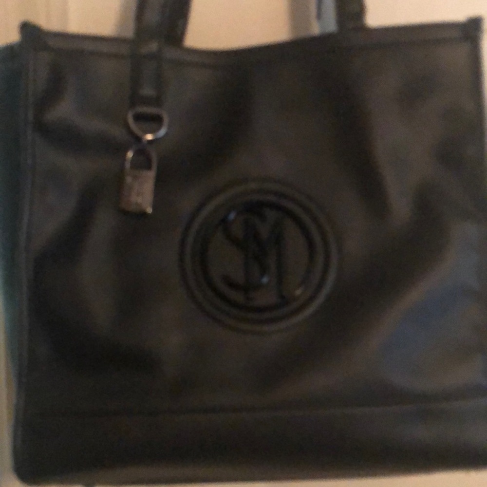 Elegant Black Tote Bag(Steve Madden)